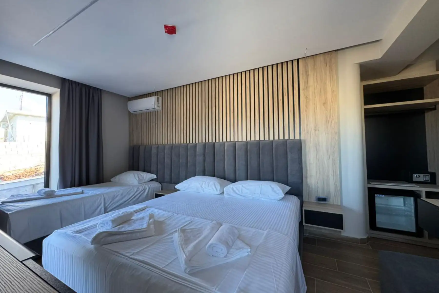 img_id_679584.44.55 (1).webp